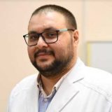 دكتور زهير حسن جراحة عمود فقري بالغين في الرياض العليا